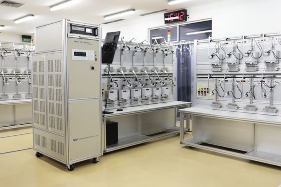 Buon prezzo Accuratezza 0,02% banco di prova del contatore energetico sistema di prova del contatore completamente automatizzato in linea